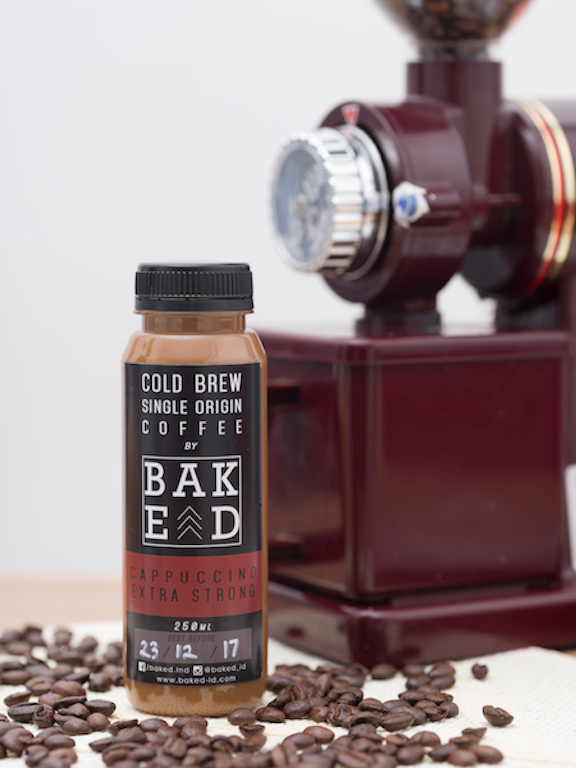 CAPPUCINNO EXTRA STRONG COLD BREW COFFEE (ISI 4 BOTOL)
